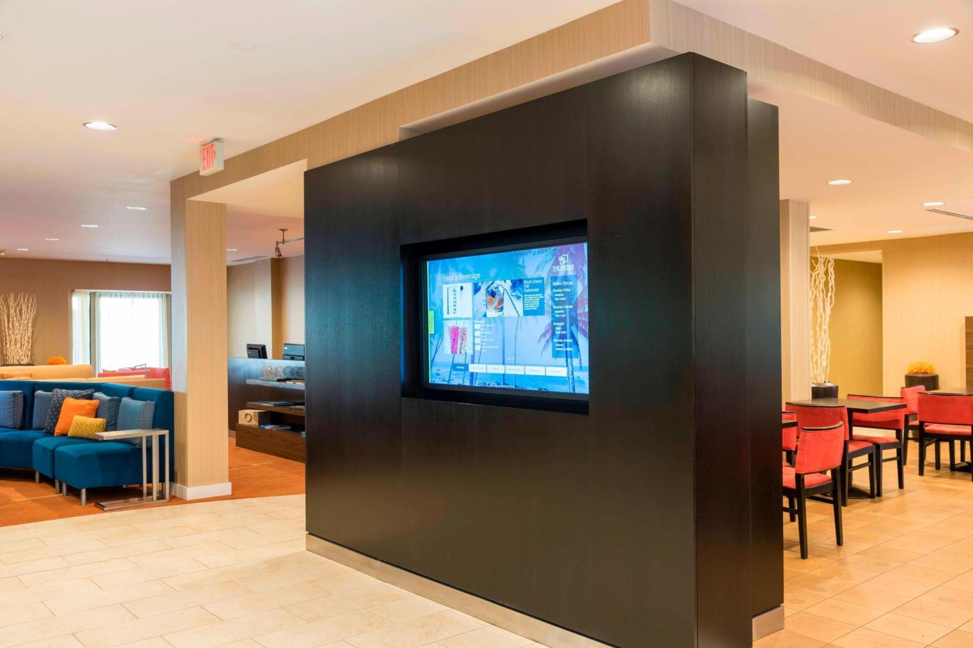 Courtyard By Marriott Livermore Exterior photo
